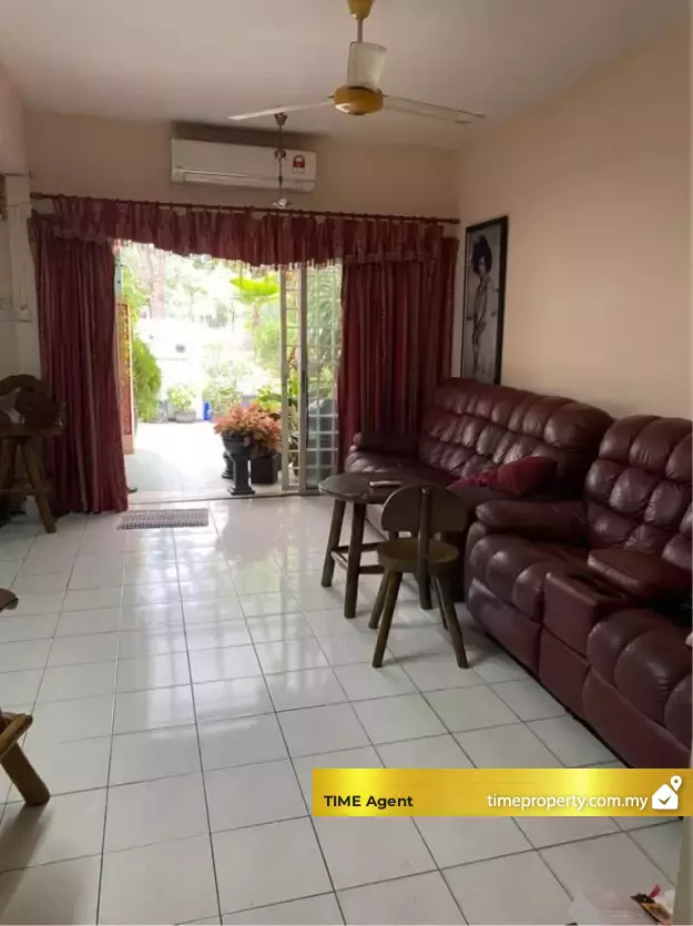 Taman Putra Prima — photo 1