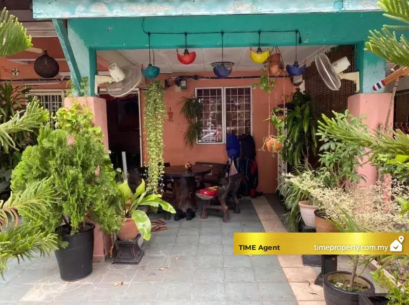 Taman Putra Prima — photo 3