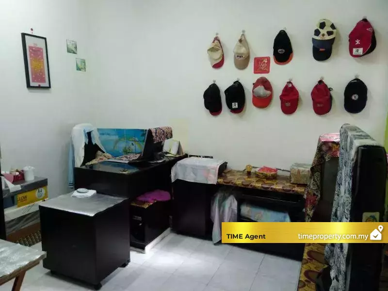 Taman Midah — photo 4