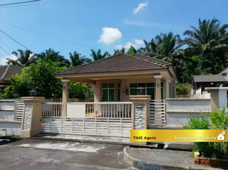 Taman Alma Indah — photo 1