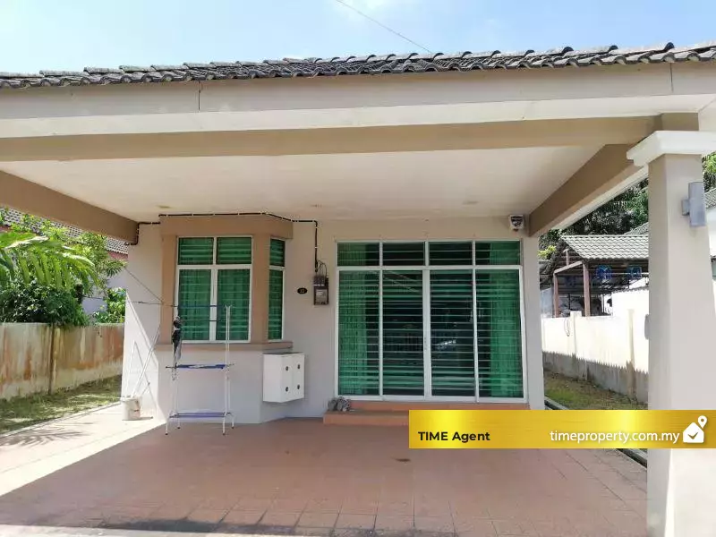 Taman Alma Indah — photo 2