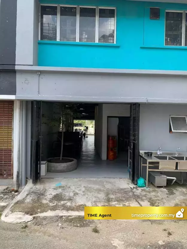 Pusat Perniagaan Raya Barat — photo 1