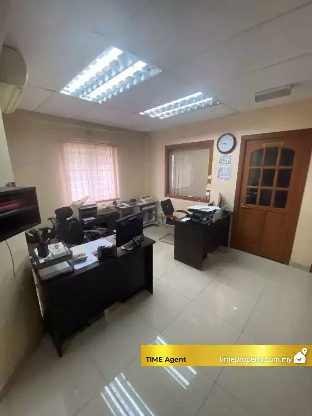 Pusat Perniagaan Raya Barat — photo 5