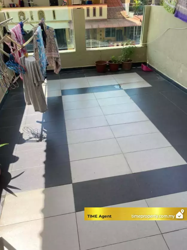 Taman Ampang Jajar — photo 2