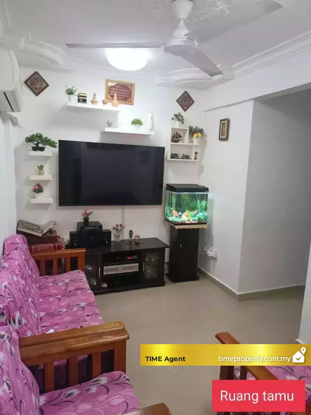 Pinang Emas — photo 1