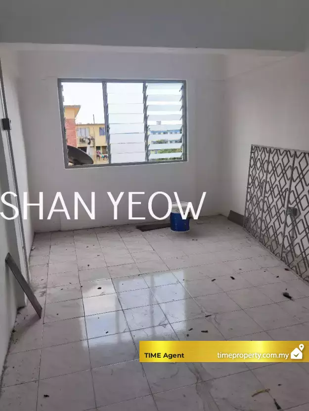 Flat Jalan Mohd Saad — photo 3
