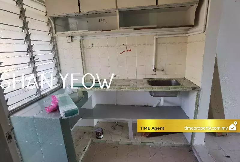 Flat Jalan Mohd Saad — photo 4