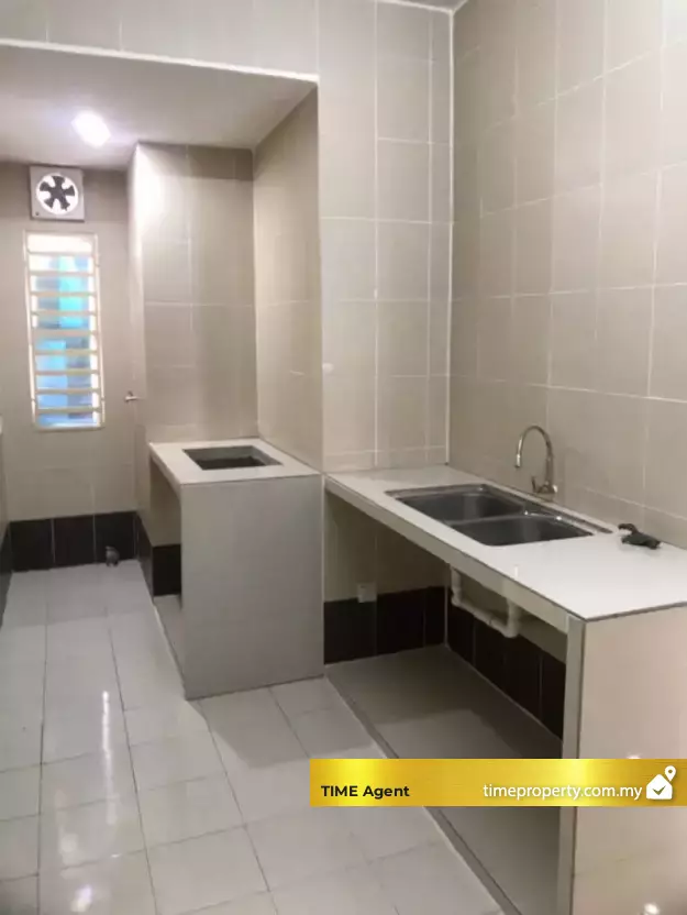 Taman Sutera — photo 5