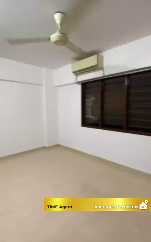 Medan Tengku Flat — photo 2