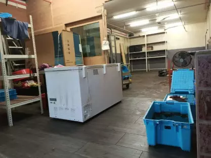 Gat Lebuh Macalum, Harbor Trade Center