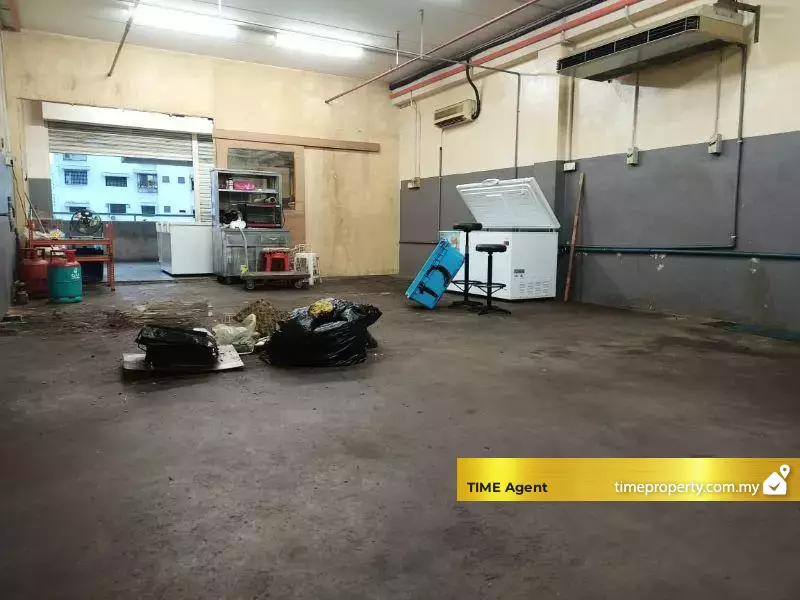 Gat Lebuh Macalum, Harbor Trade Center — photo 3