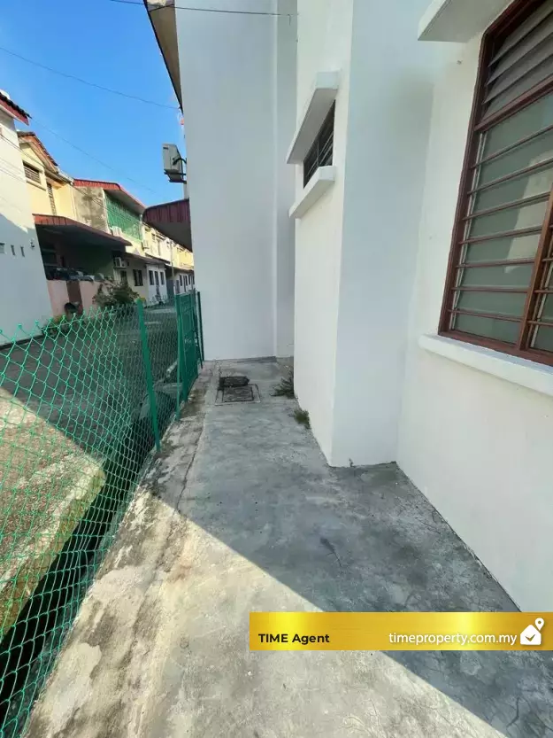 Pusat Perniagaan Alma Jaya — photo 2