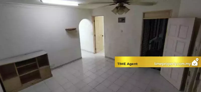 Flat Taman Lip Sin (Block 1, 3 &amp; 5) — photo 1