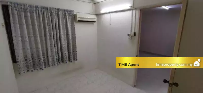 Flat Taman Lip Sin (Block 1, 3 &amp; 5) — photo 3