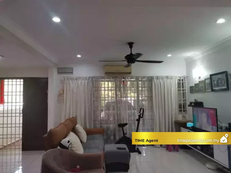 Taman Inderawasih — photo 1