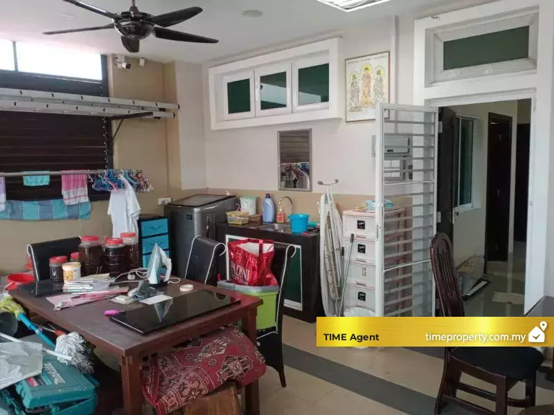 Property Photo 3