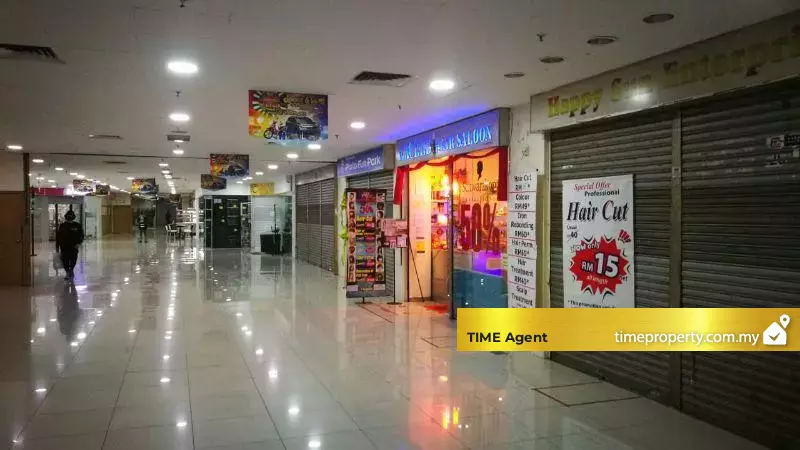 Prangin Mall — photo 1