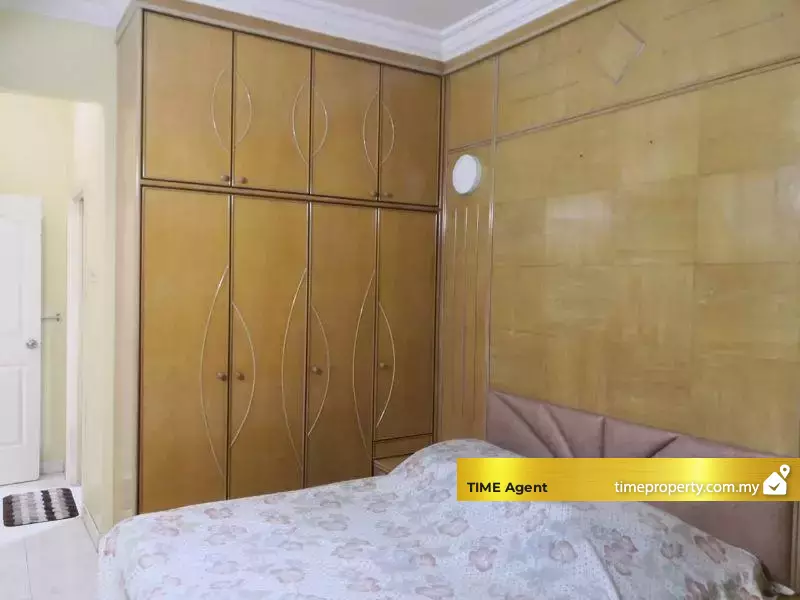 Marina Bay Condominium — photo 5