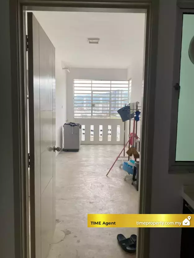1-World Residence @ One World Residence — photo 4