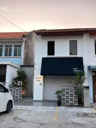 Jalan Chow Thye