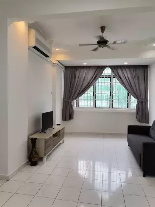 Krystal Villa @ Kristal Villa
