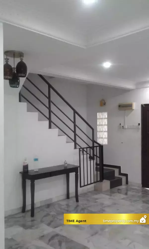Taman Puchong Utama — photo 1