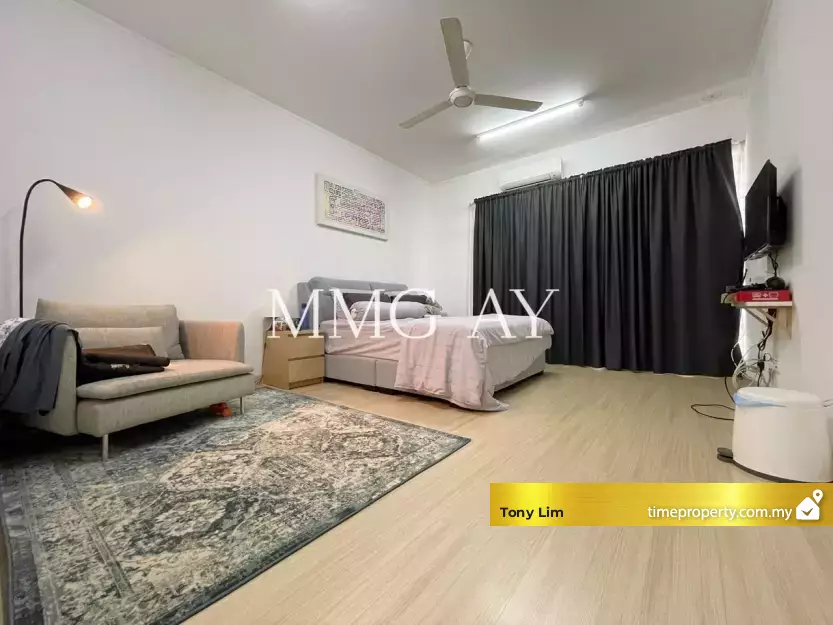Property Photo 3