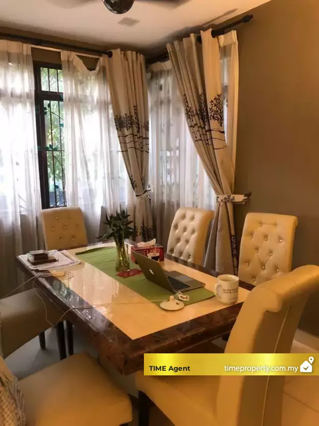 Cyber Heights Villa — photo 1