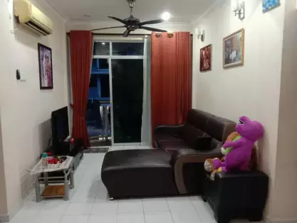 Tanjung Court