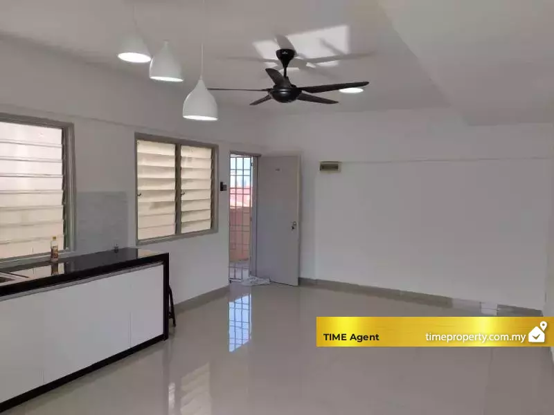 Taman Sri Idaman — photo 1