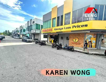 FACING MAINROAD 2 Storey SEMI DETACHED SHOPLOT