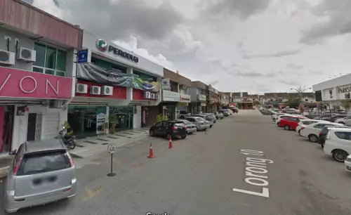 【Facing Parkson 1st Floor 】 Tmn Sejati Indah 2Stry Shop Lot For Ren