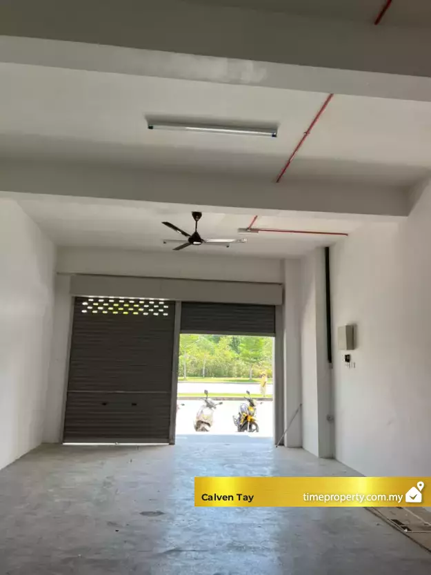 【Bukit Banyan】Ground Floor Banyan Square 2Stry Shop Lot for Rent — photo 3