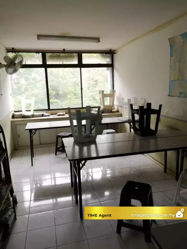 Jalan 8/1, Taman Bukit Idaman — photo 1