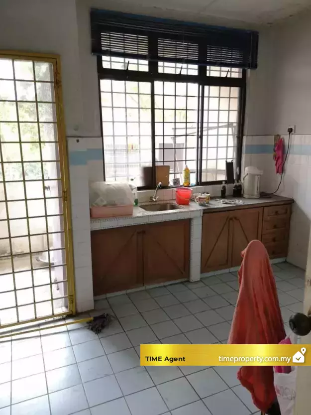 Jalan 8/1, Taman Bukit Idaman — photo 4