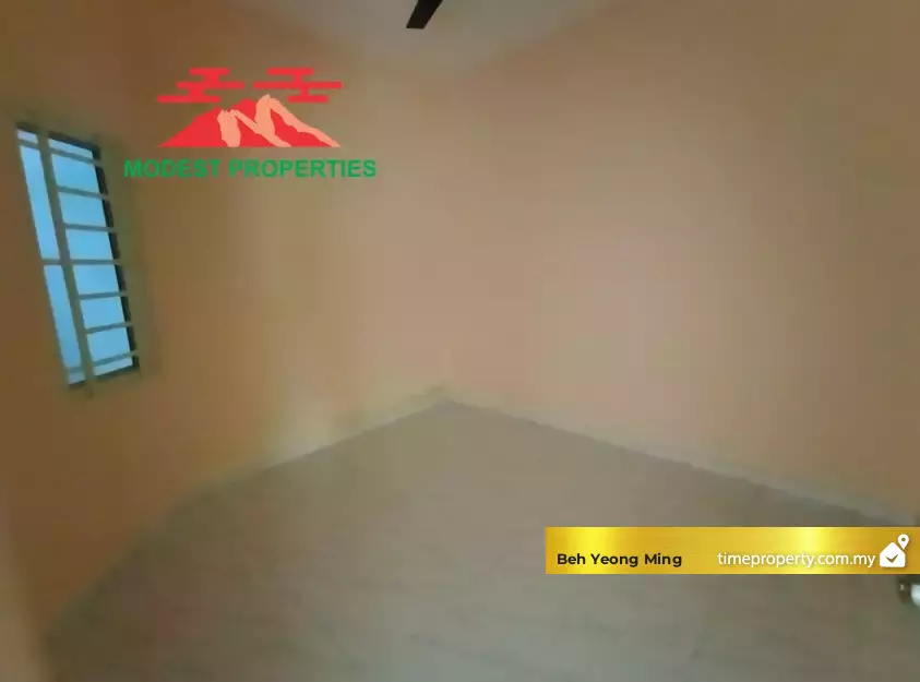 (Facing Padang )1 Storey Trrce Tmn Mahsuri Padang Serai For Rent — photo 3