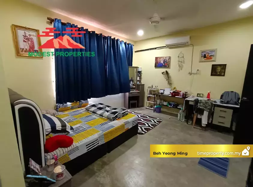Property Photo 3