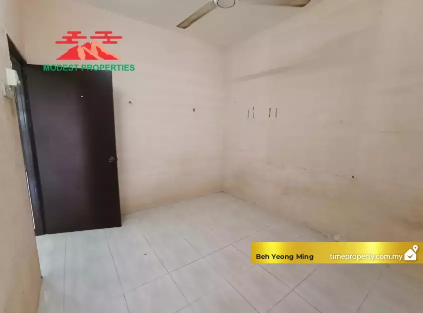 1 Storey (Semi D) Tmn Aman House Lunas Kedah For Rent — photo 3