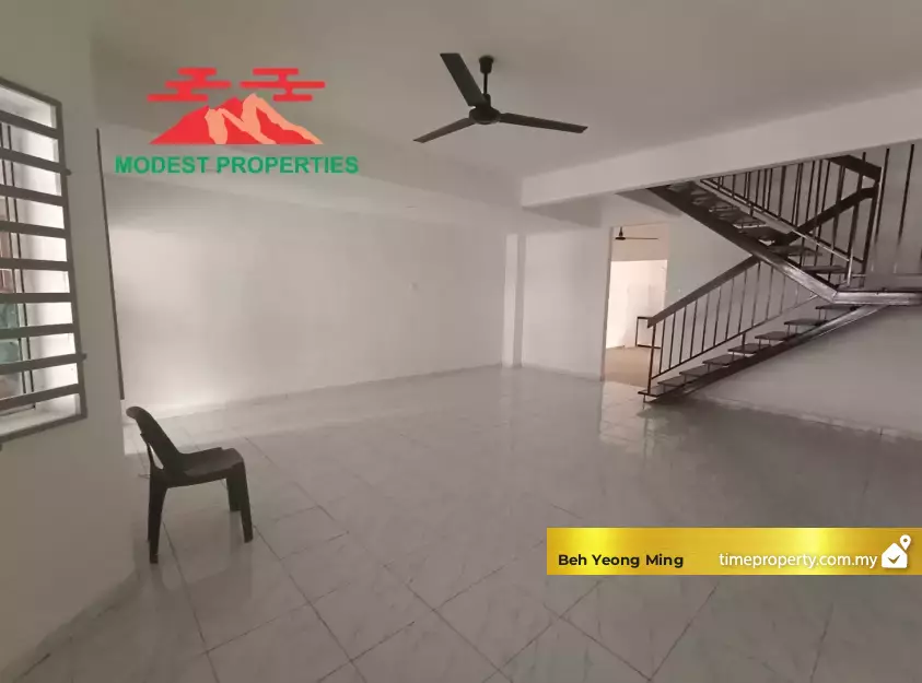 2 Storey Terrace(Fully Renovation) Tmn Damai Padang Serai For Rent — photo 3