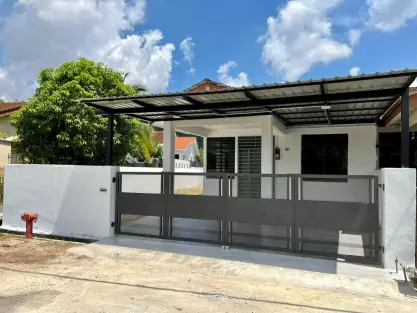 【End Lot Extra Land】Bandar Seri Astana Renovated 1stry House For Sale
