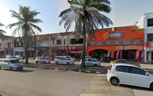 Lagenda Heights Facing Road Near Bank 1st Floor Shoplot For Rent