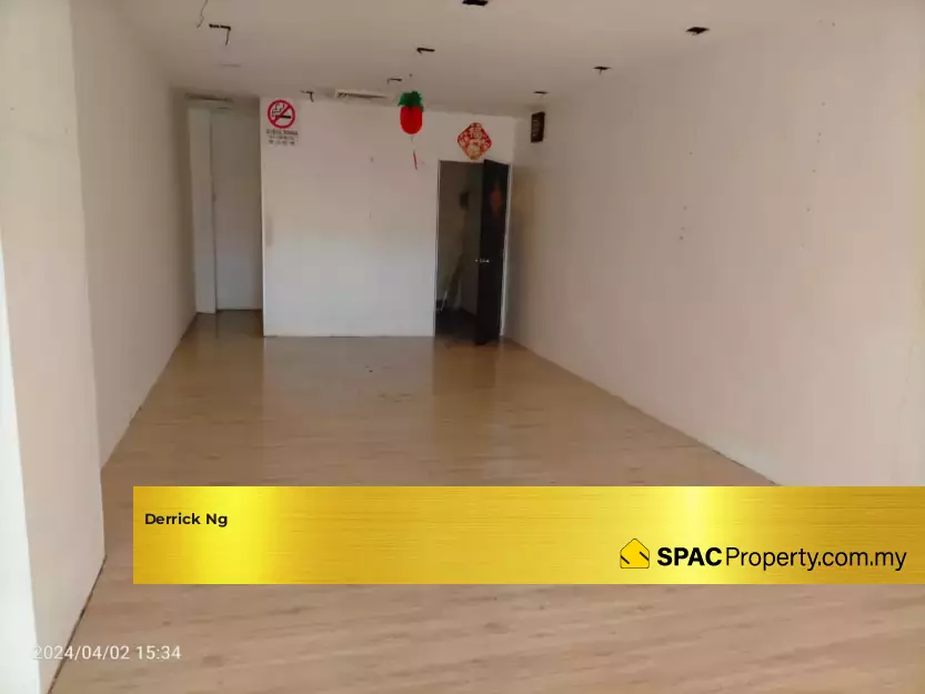 Central Square 1st Floor Retail Space With Maintanende Fee + Sinking Fund For Rent — photo 1