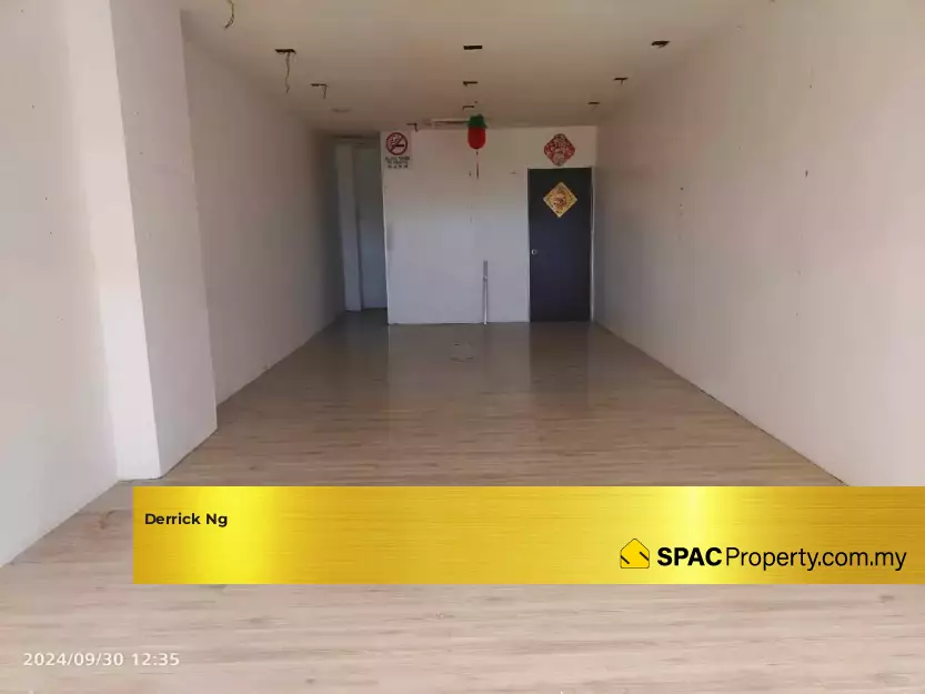 Central Square 1st Floor Retail Space With Maintanende Fee + Sinking Fund For Rent — photo 3