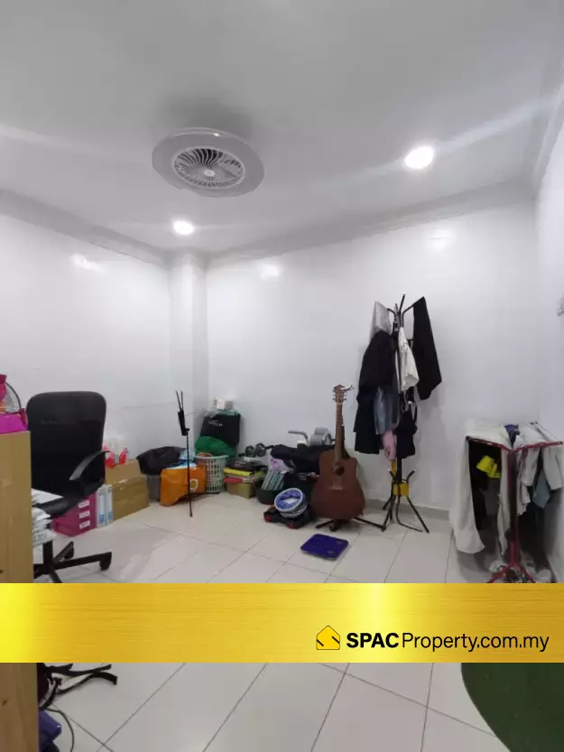 Property Photo 3