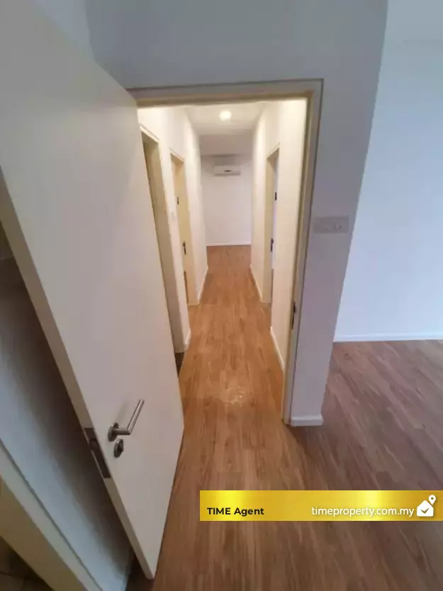 LakeFront Residence — photo 3