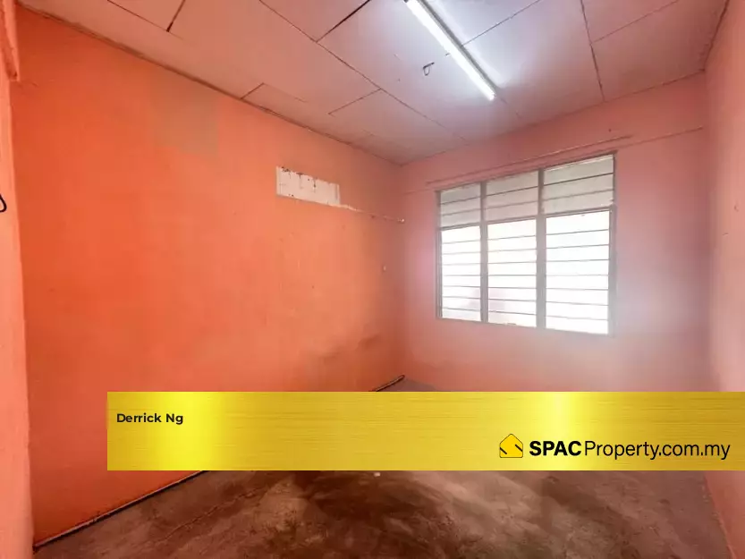 Property Photo 3