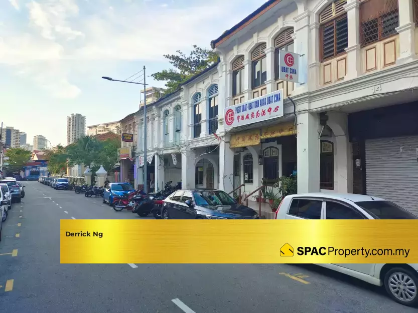 Jalan Datuk Koyah 2 Storey Shoplot For Rent — photo 2