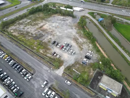Bandar Stargate Commercial Land Facing Highway Toll Selatan , Main Road , Beside Lotus Mall
