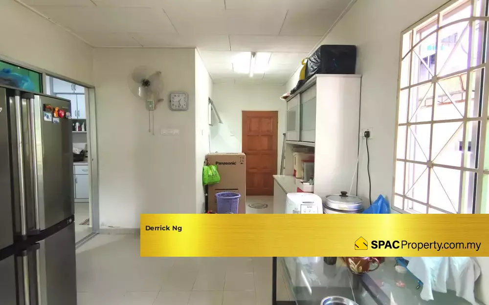 Property Photo 3