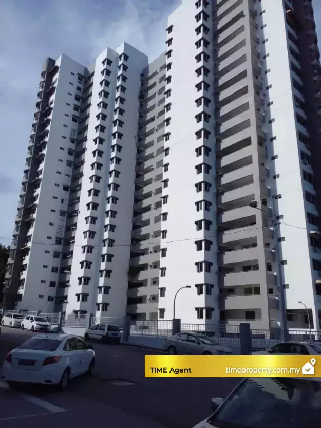 Desa Golf Condominium — photo 1